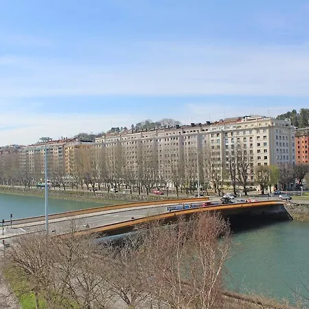 Piso Centrico Con Vistas Al Rio * San Sebastian