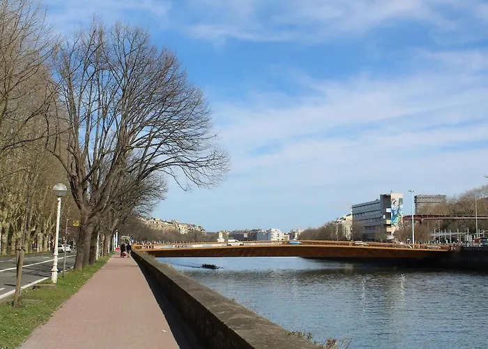 Spacious Independent Bright And With Views San Sebastián