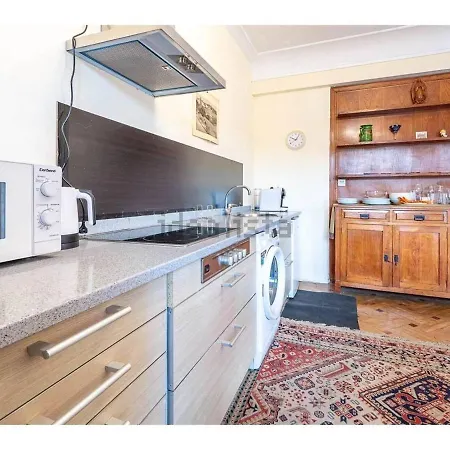 Spacious Independent Bright And With Views